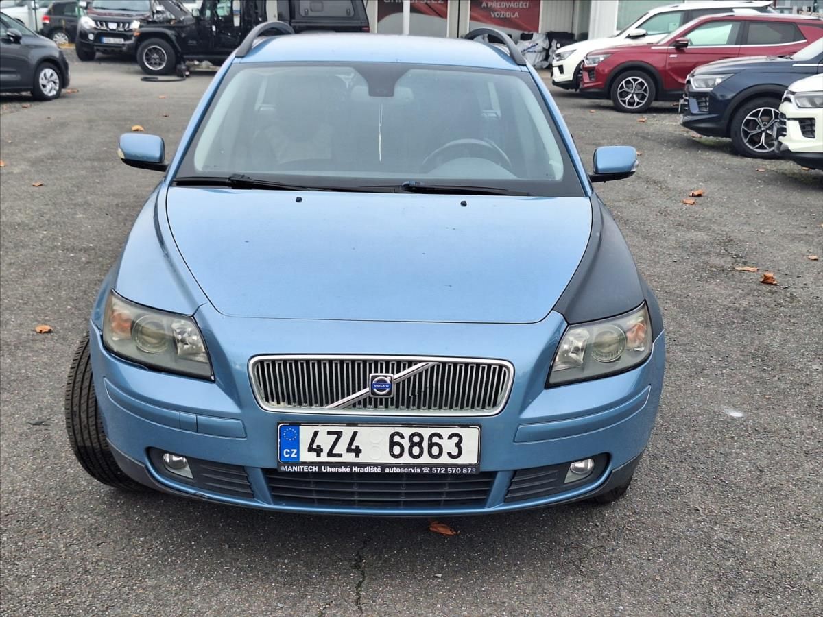 Volvo V50, 2,4 i  CZ V5 dvě sady kol - fotka 2