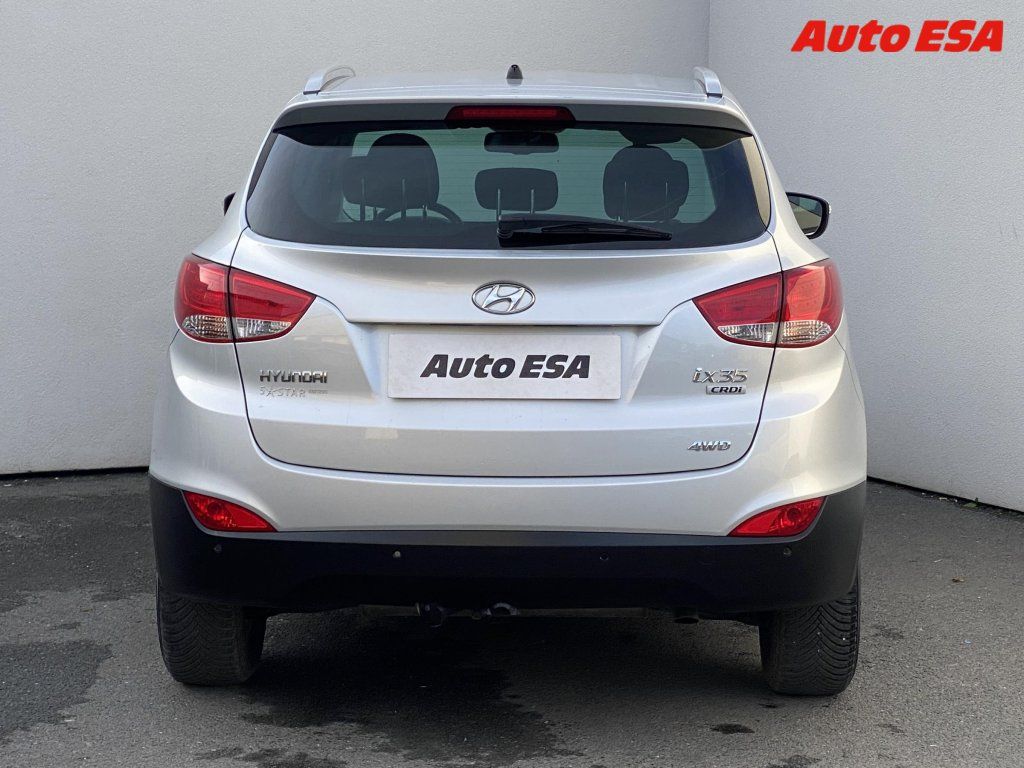 Hyundai ix35, 2.0 CRDi 4x4,AC - fotka 5