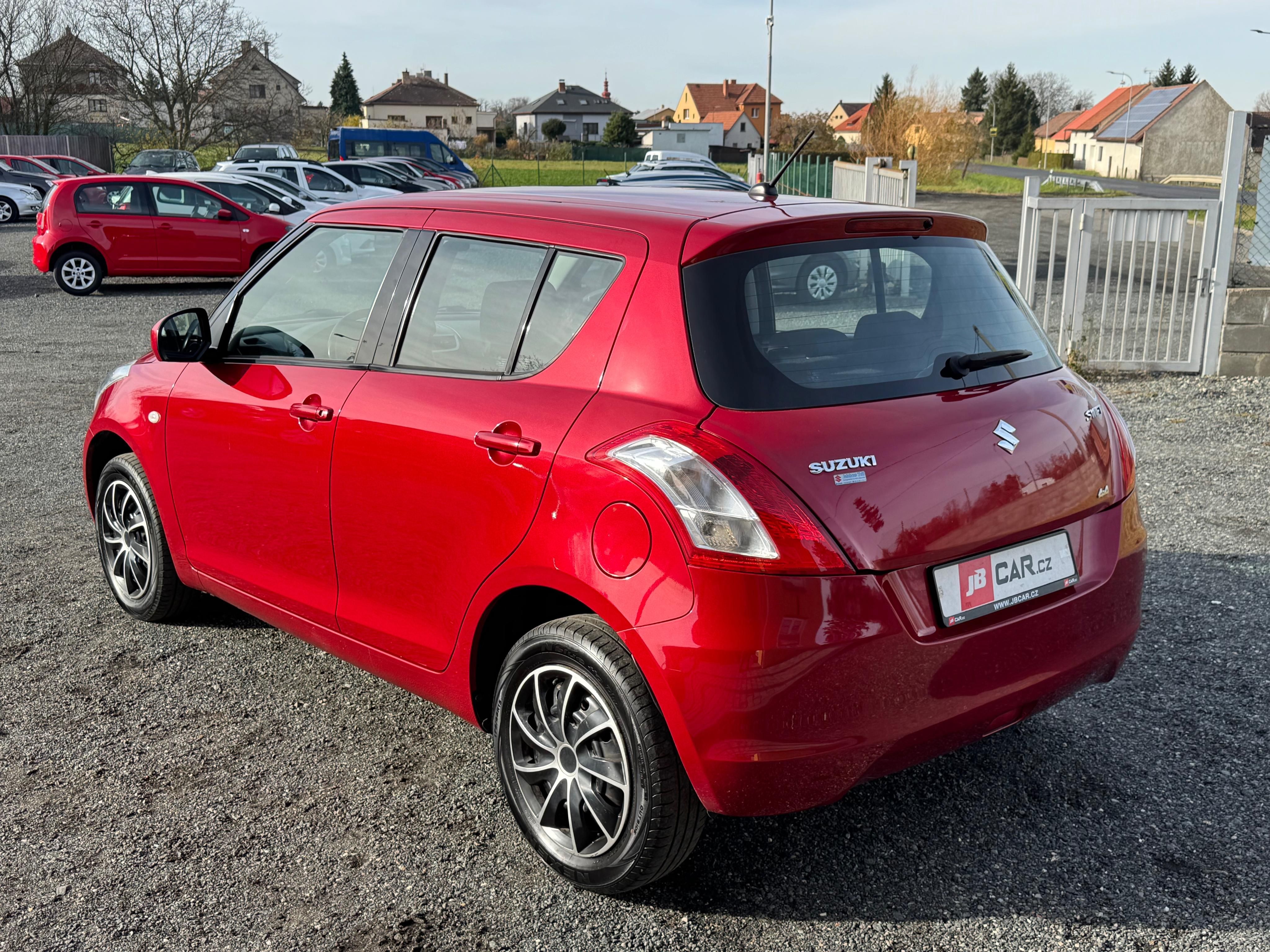 Suzuki Swift, 1.2 VVTI 69KW 4X4 - fotka 4