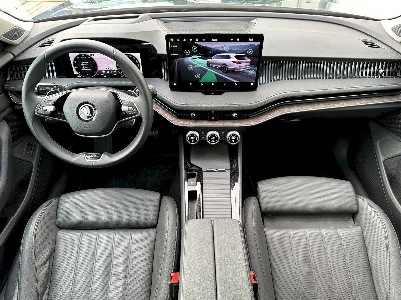Škoda Superb, L K 2,0 TDI 142 kW 7-stup. aut - fotka 6
