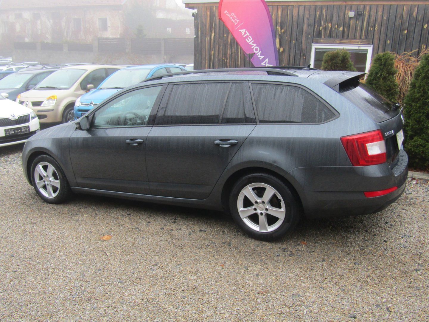Škoda Octavia, 1.6 TDI 81kW 6kv. - fotka 4
