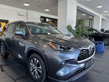 2.4L Turbo 269HP XLE 8 Míst