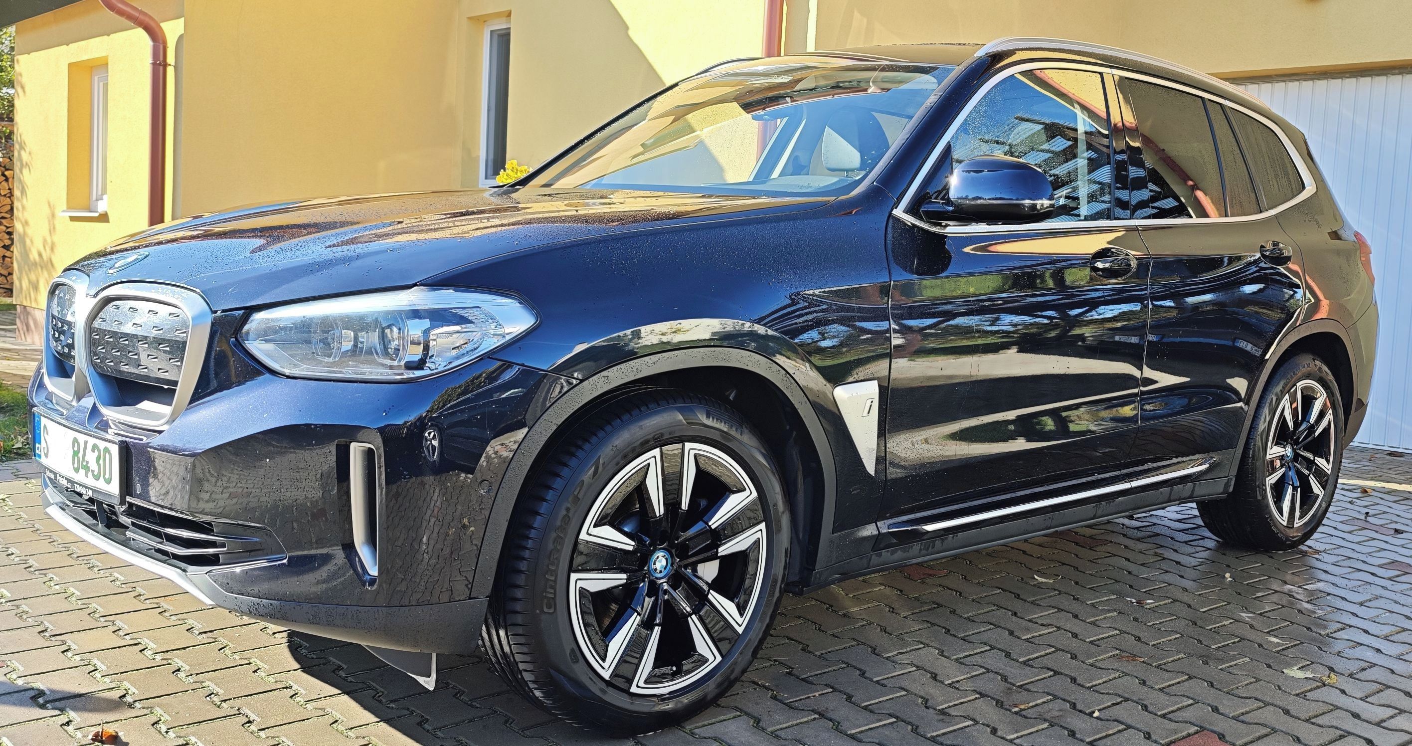 BMW iX3, 80 kWh 210 kW tažné, perfektní - fotka 4