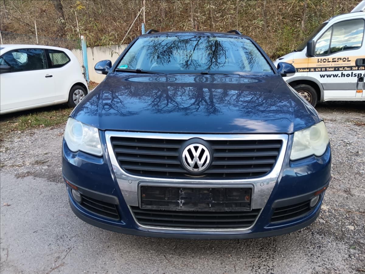 Volkswagen Passat Variant, 2,0 TDi CR Trendline - fotka 2