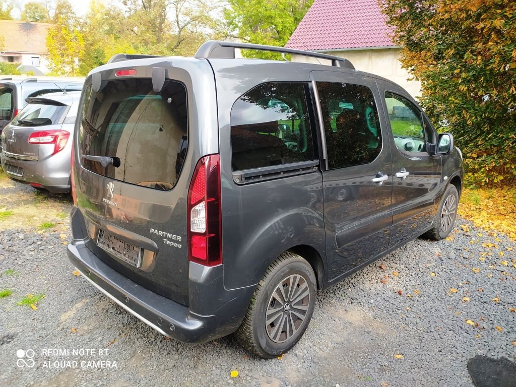 Peugeot Partner Tepee, 1,6 16V PANORAMA+ZÁRUKA NA KM - fotka 2