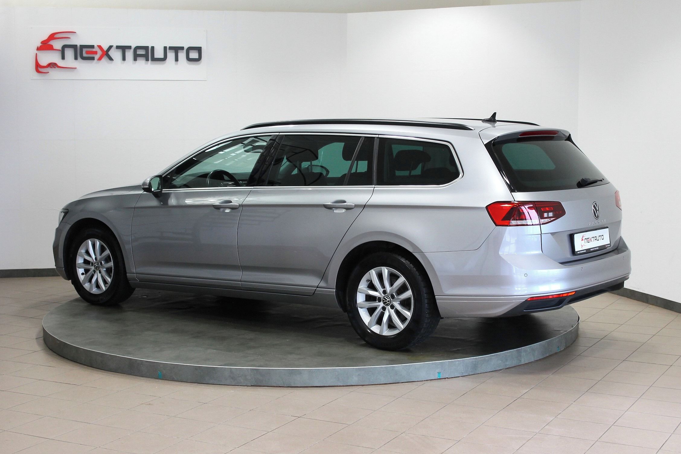 Volkswagen Passat Variant, 2.0 TDI 110kW DSG BUSINESS - fotka 3