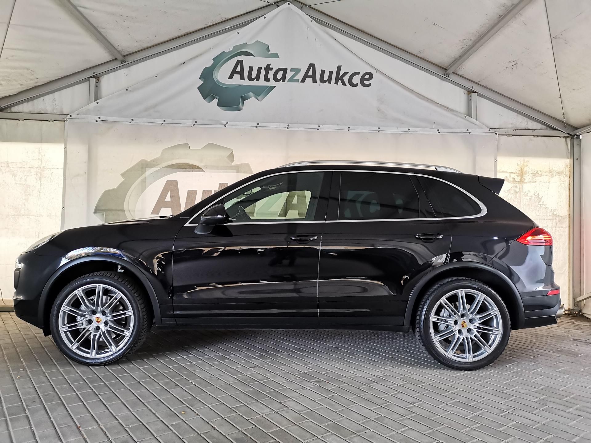 Porsche Cayenne, S LED PANO BT 1MAJITEL SERVIS - fotka 4