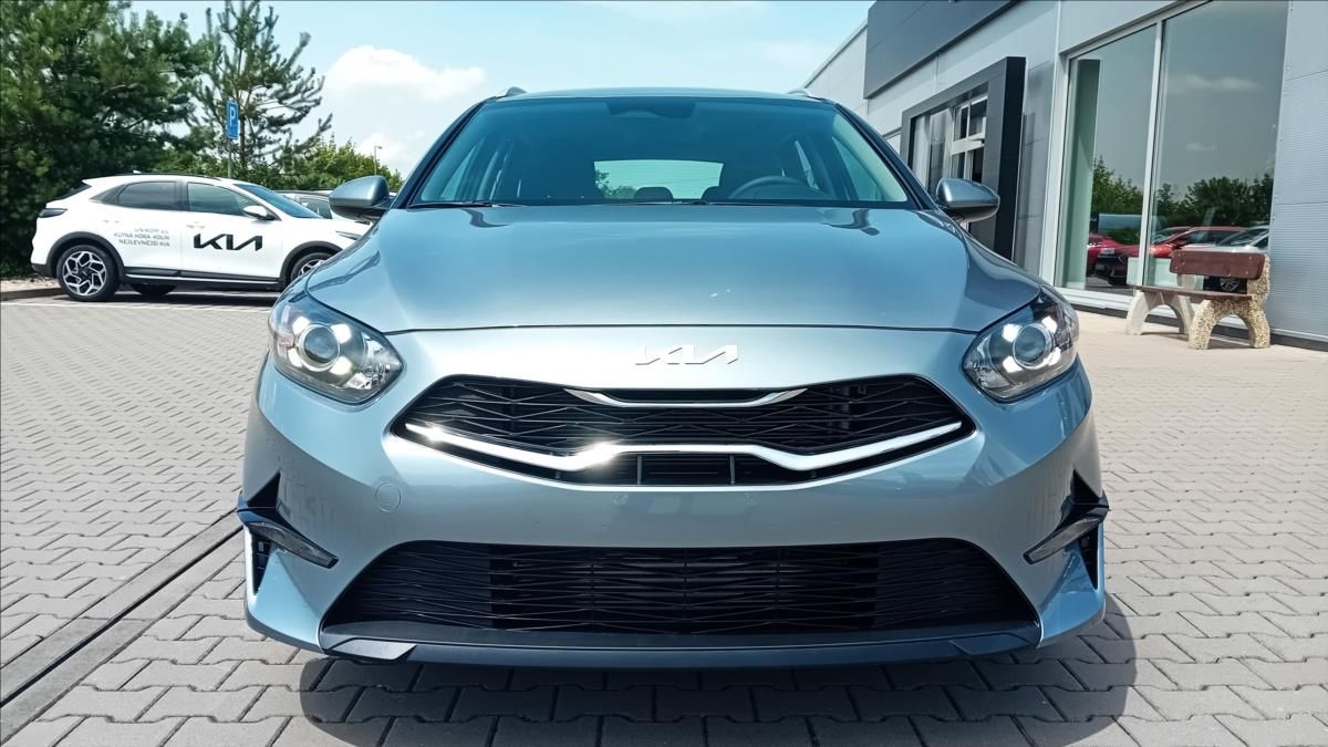 Kia Cee´d, 1,5 SW T-GDi 7DCT SPIN - fotka 2
