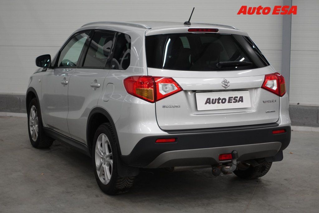 Suzuki Vitara, 1.6 DDiS 4x4,AC,TZ,navi - fotka 6