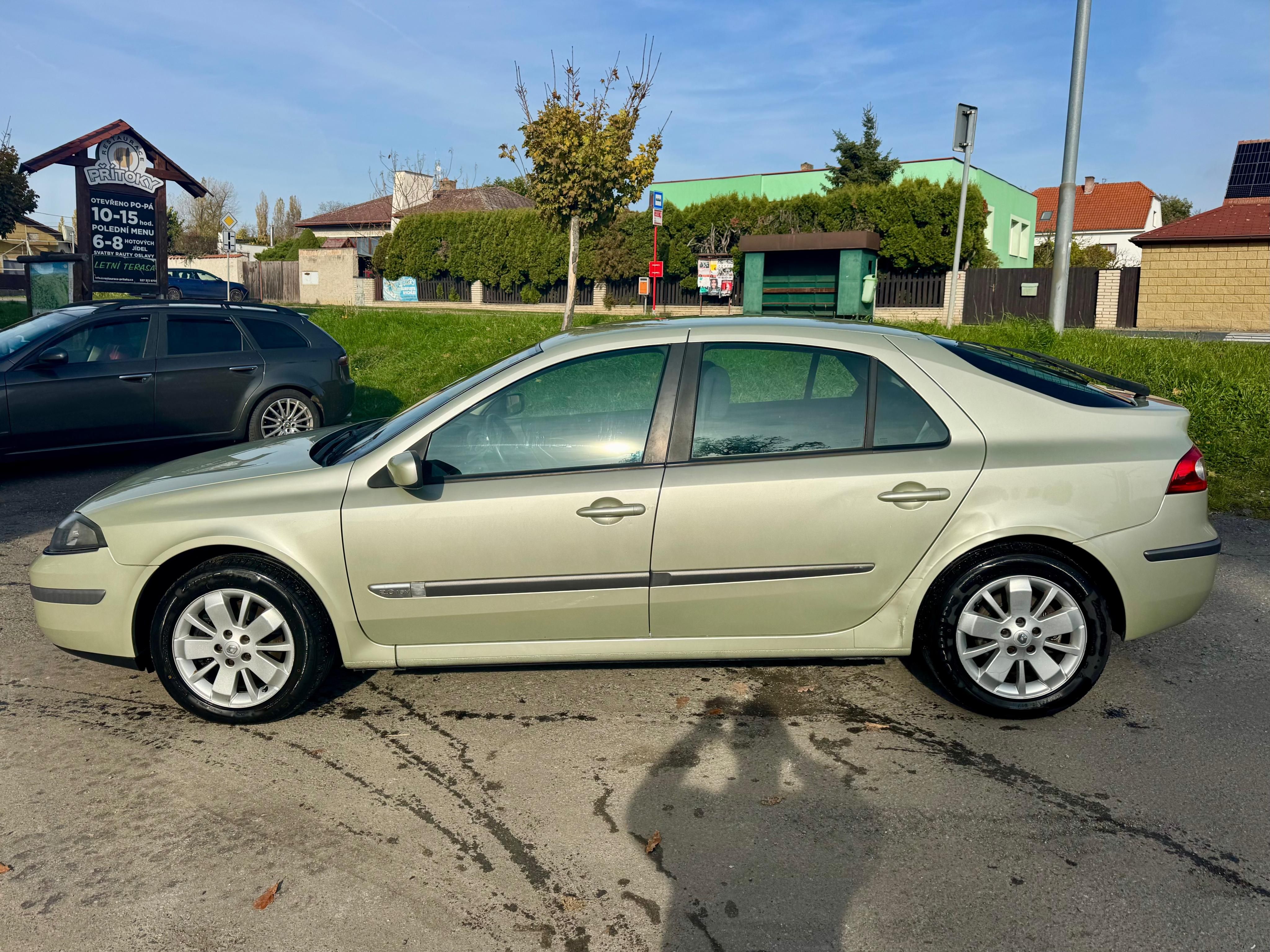 Renault Laguna, 2.0 16v 99kW.Klima - fotka 5