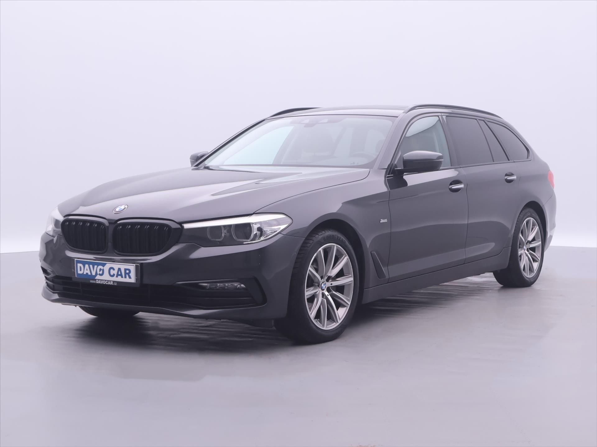 BMW Řada 5, 2,0 520da 120kW Sportline - fotka 3