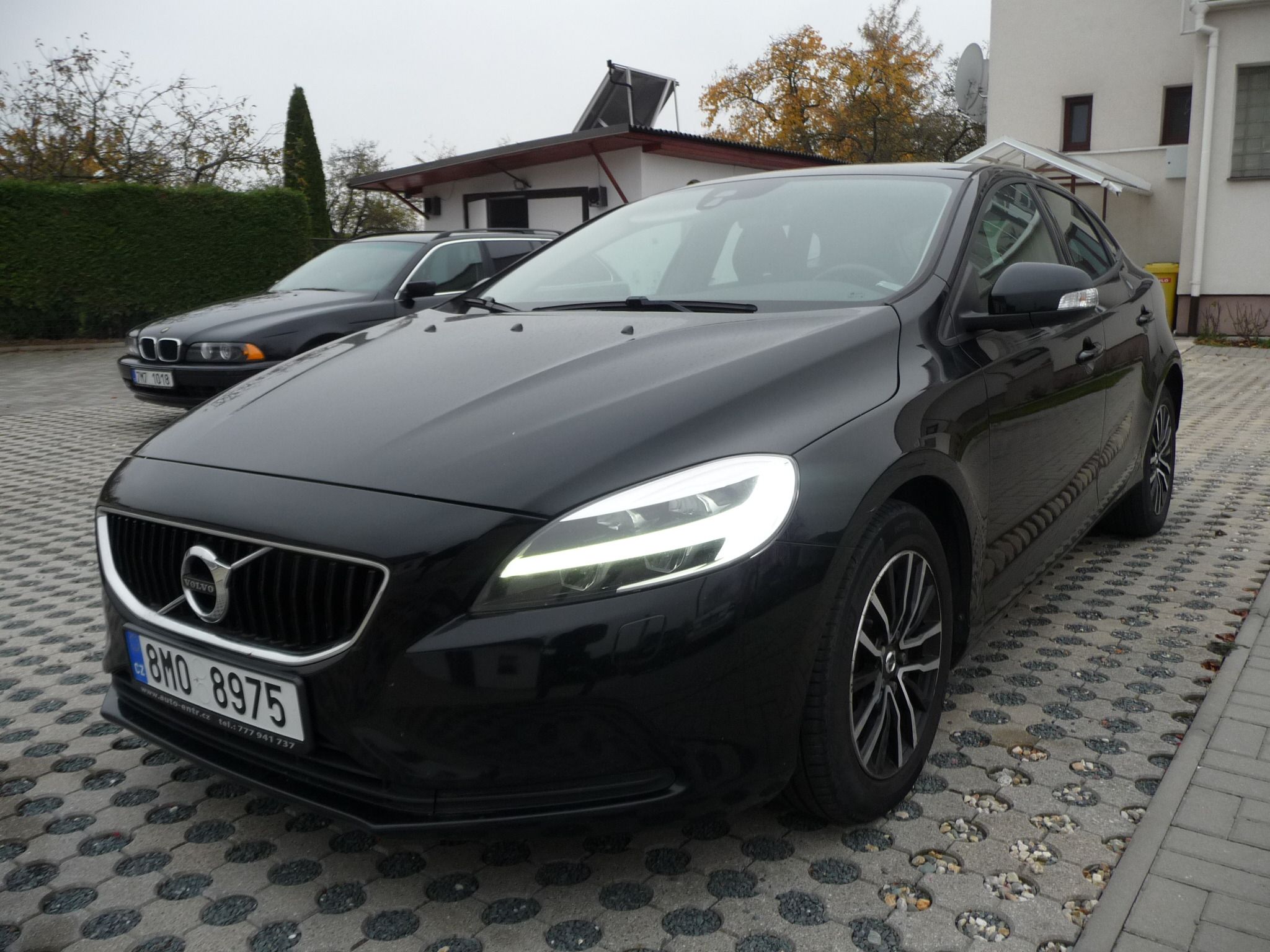Volvo V40, VOLVO V40 D3 110KW momen autom - fotka 3