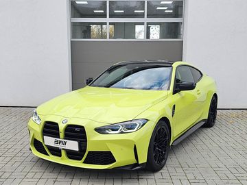 M xDrive Competition