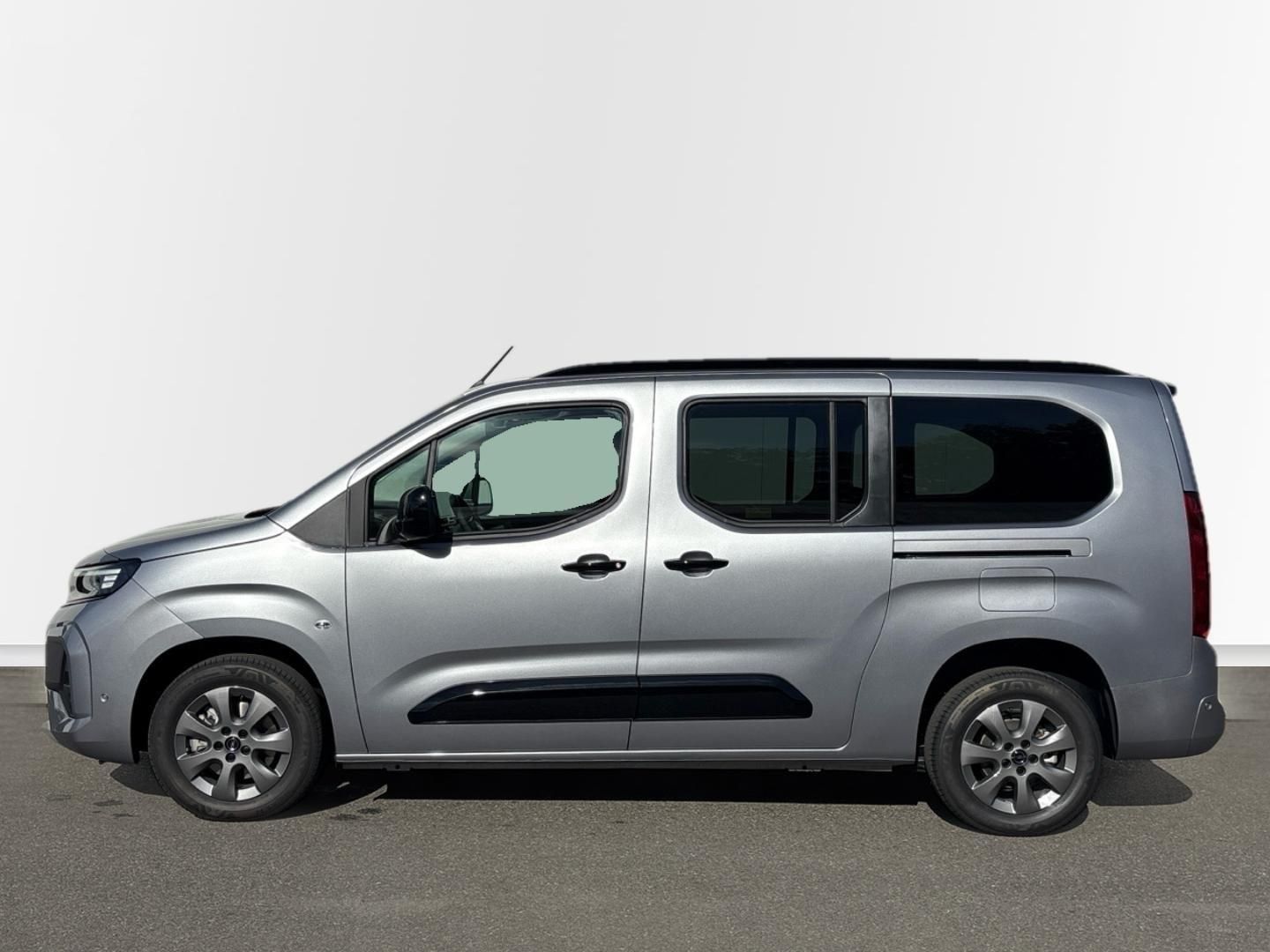 Opel Combo, 1.5 CDTi 130k Elegance Plus XL - fotka 2