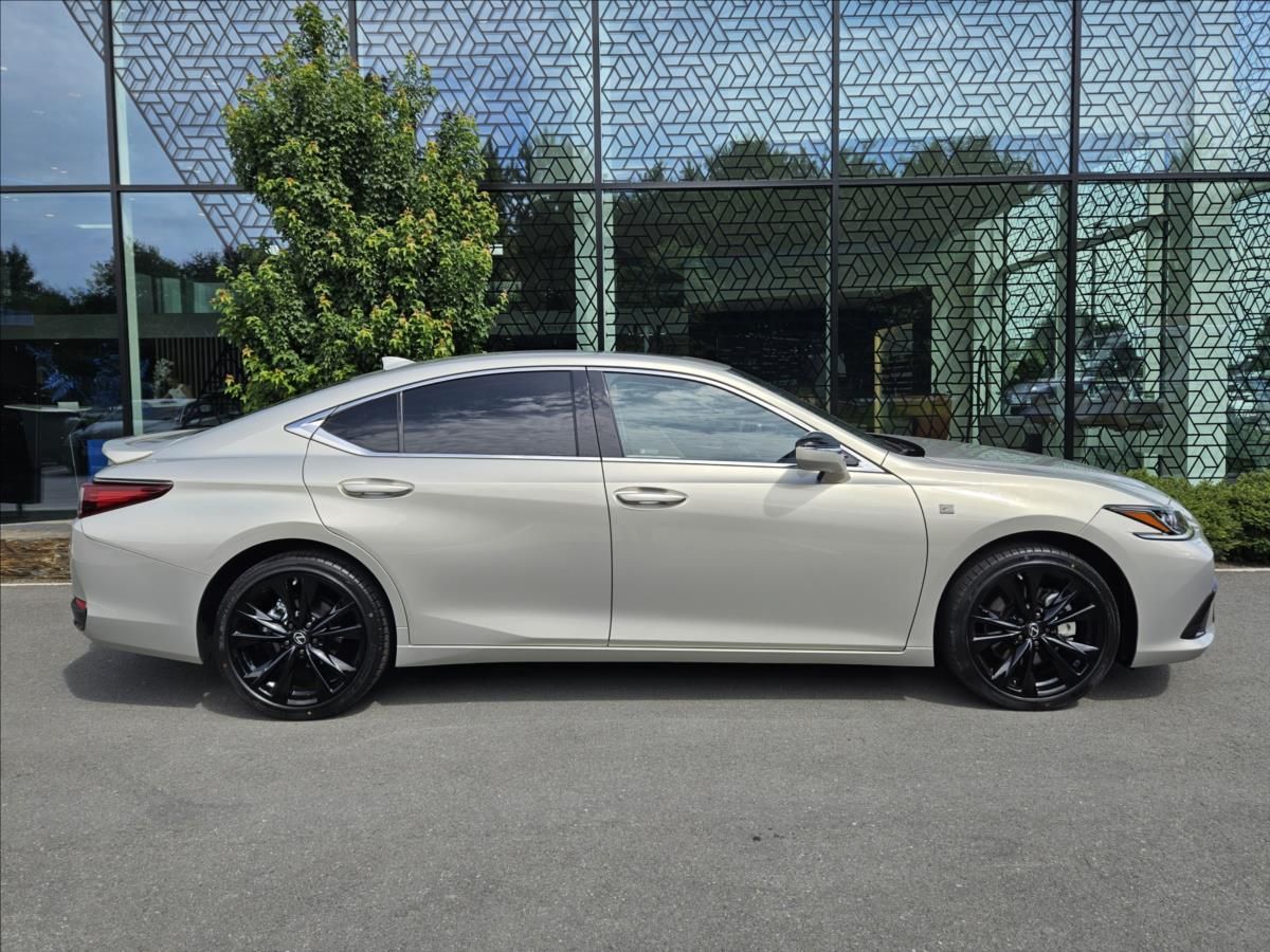Lexus ES 300h, 2,5   F SPORT Design - fotka 4