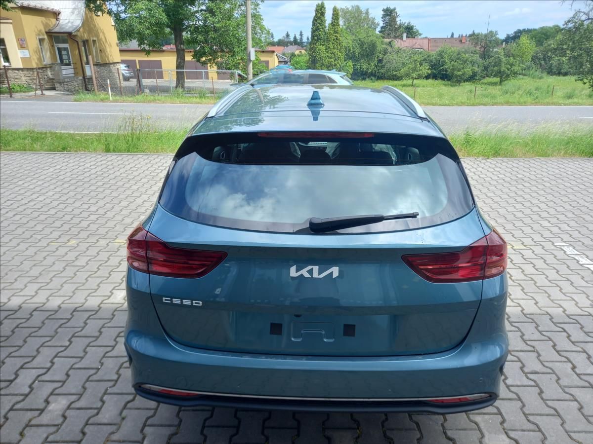 Kia Cee´d, 1,5 T-GDi 7DCT Spin 2025 - fotka 3