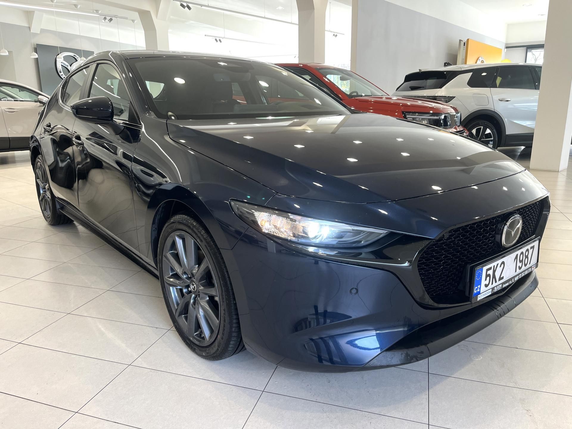 Mazda 3, 2.0L G122 6MT Exclusive-Line