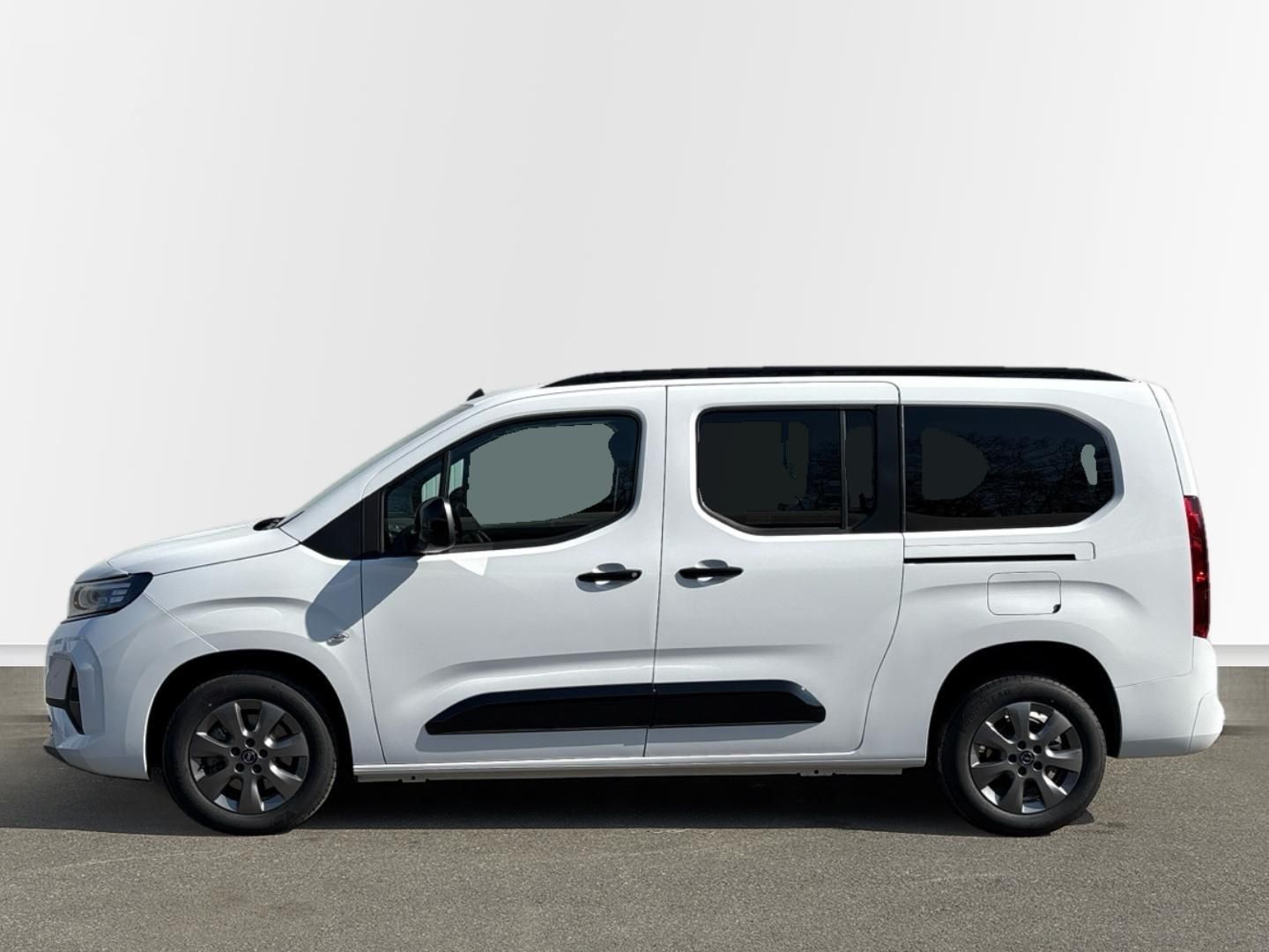 Opel Combo, 1.5 CDTi 130k Elegance Plus XL - fotka 2