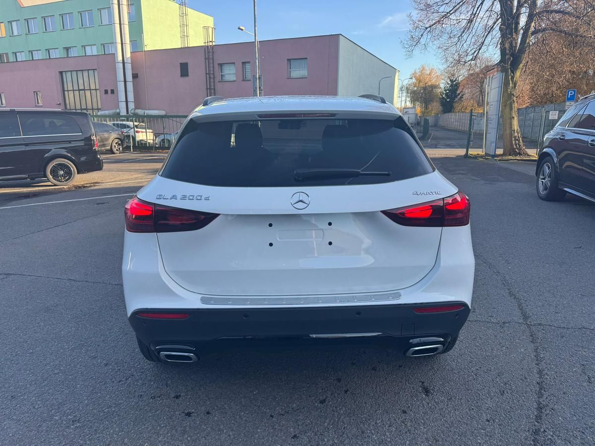 Mercedes-Benz GLA, 200 d 4MATIC - fotka 6