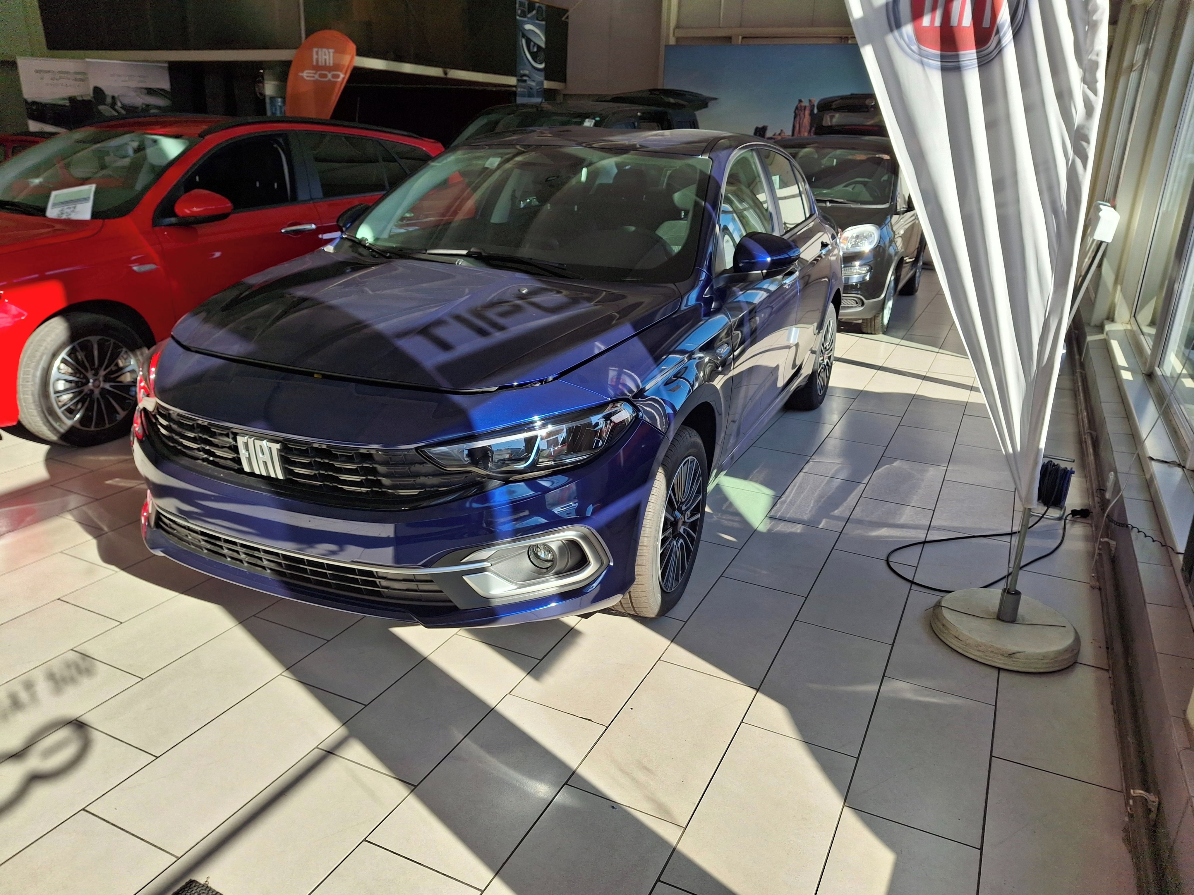 Fiat Tipo, 1.6MJet 130K,Urban,všech barev - fotka 2