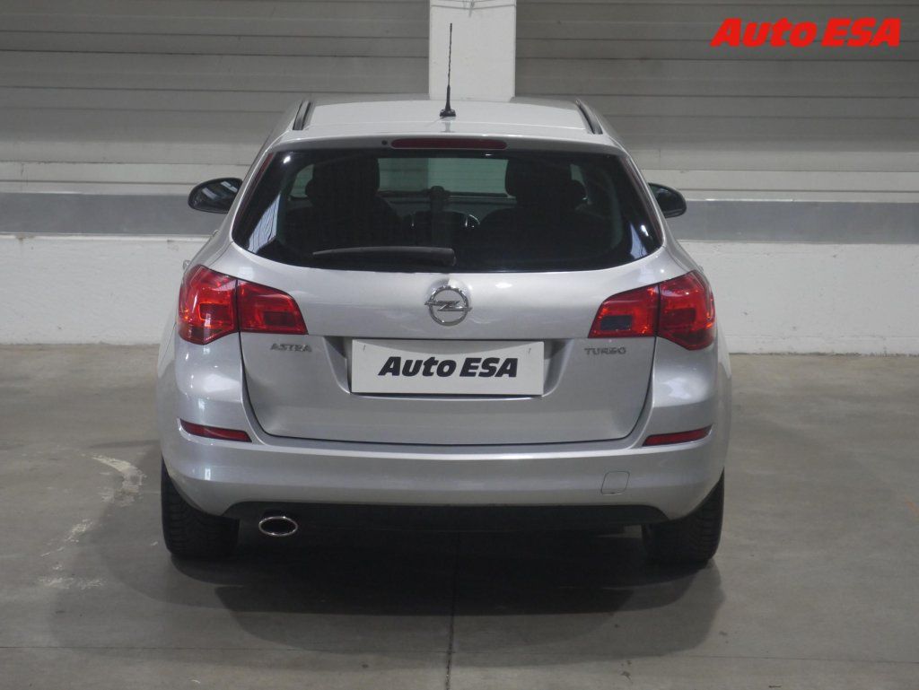 Opel Astra, 1.4T,AC,tempo - fotka 5