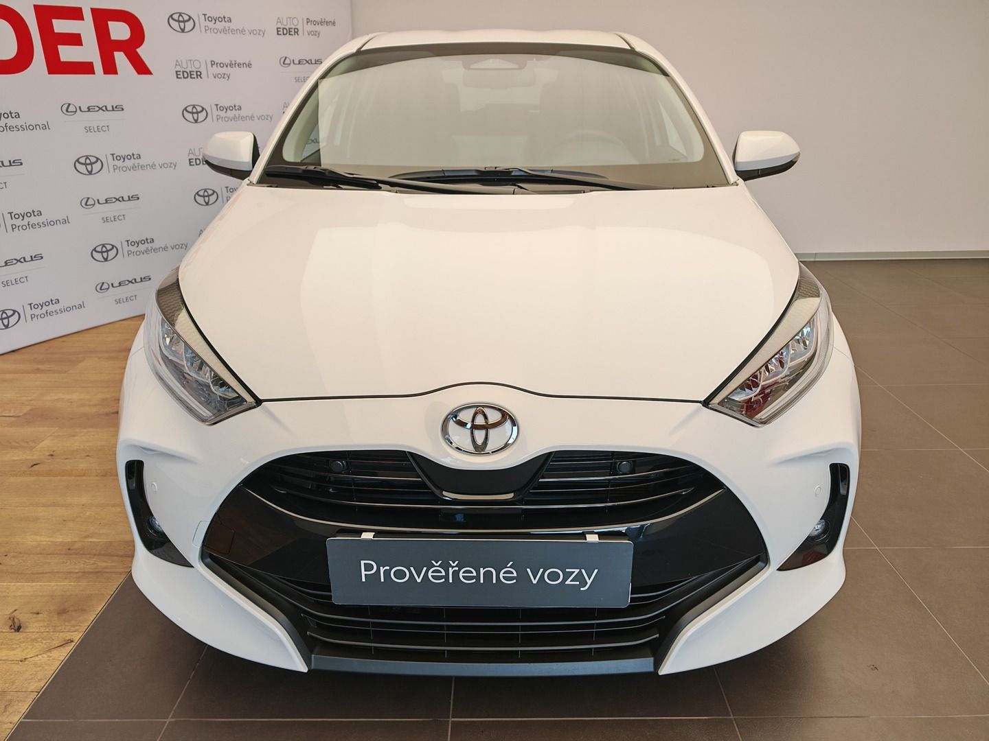 Toyota Yaris, 1.5 Hybrid e-CVT Style - fotka 2