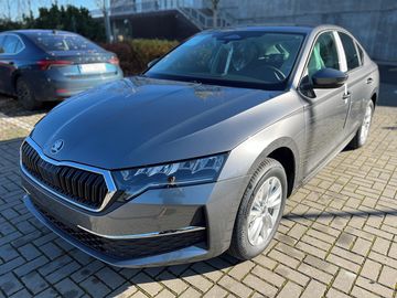 130 let TDI 110 kW DSG SKLADEM