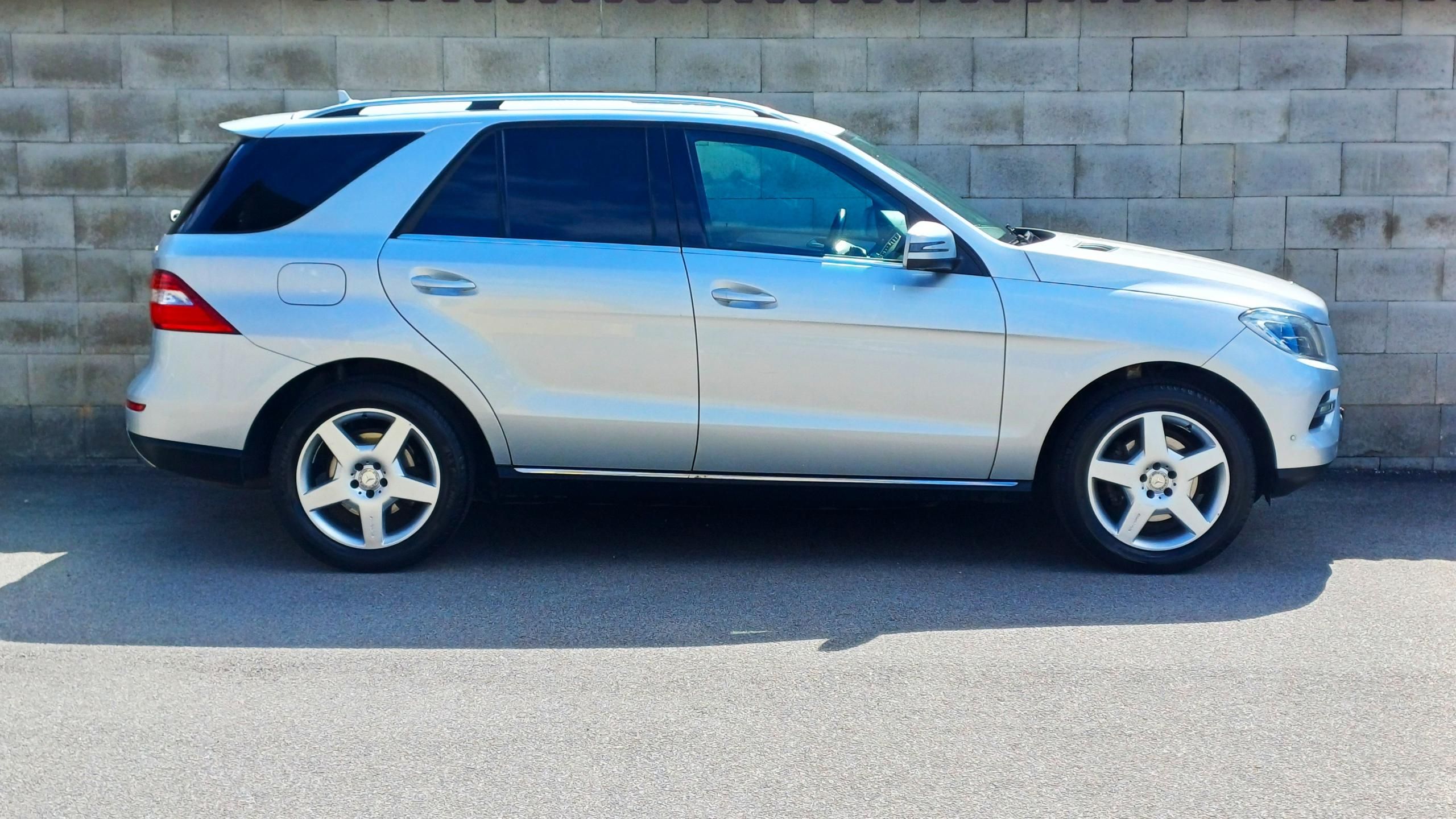 Mercedes-Benz Třídy M, ML 350CDI 190kW NEHAV-NELAK-ČR - fotka 4