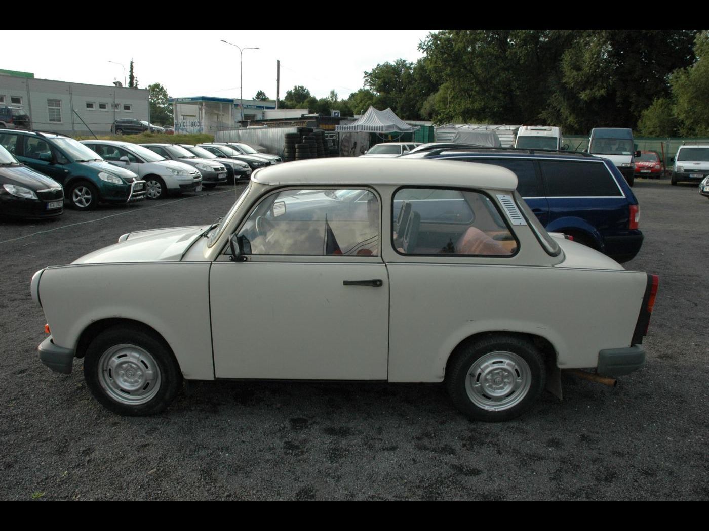 Trabant 601S, 1,1 řazení na podlaze veteran - fotka 2