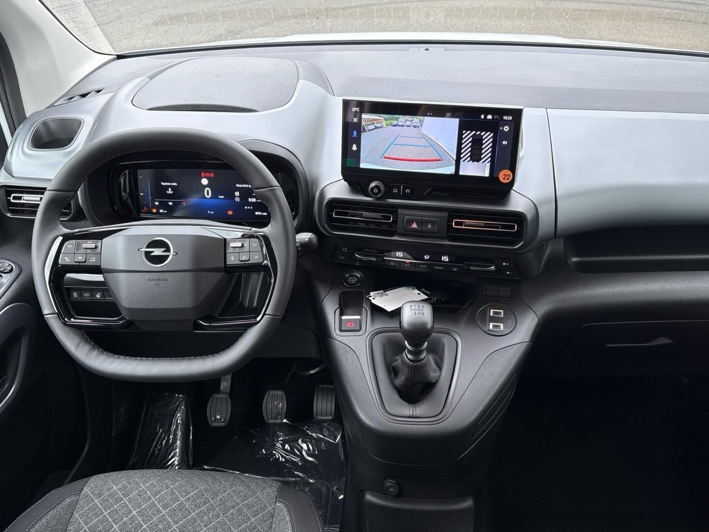 Opel Combo, 1.5 CDTi 130k Elegance Plus - fotka 4