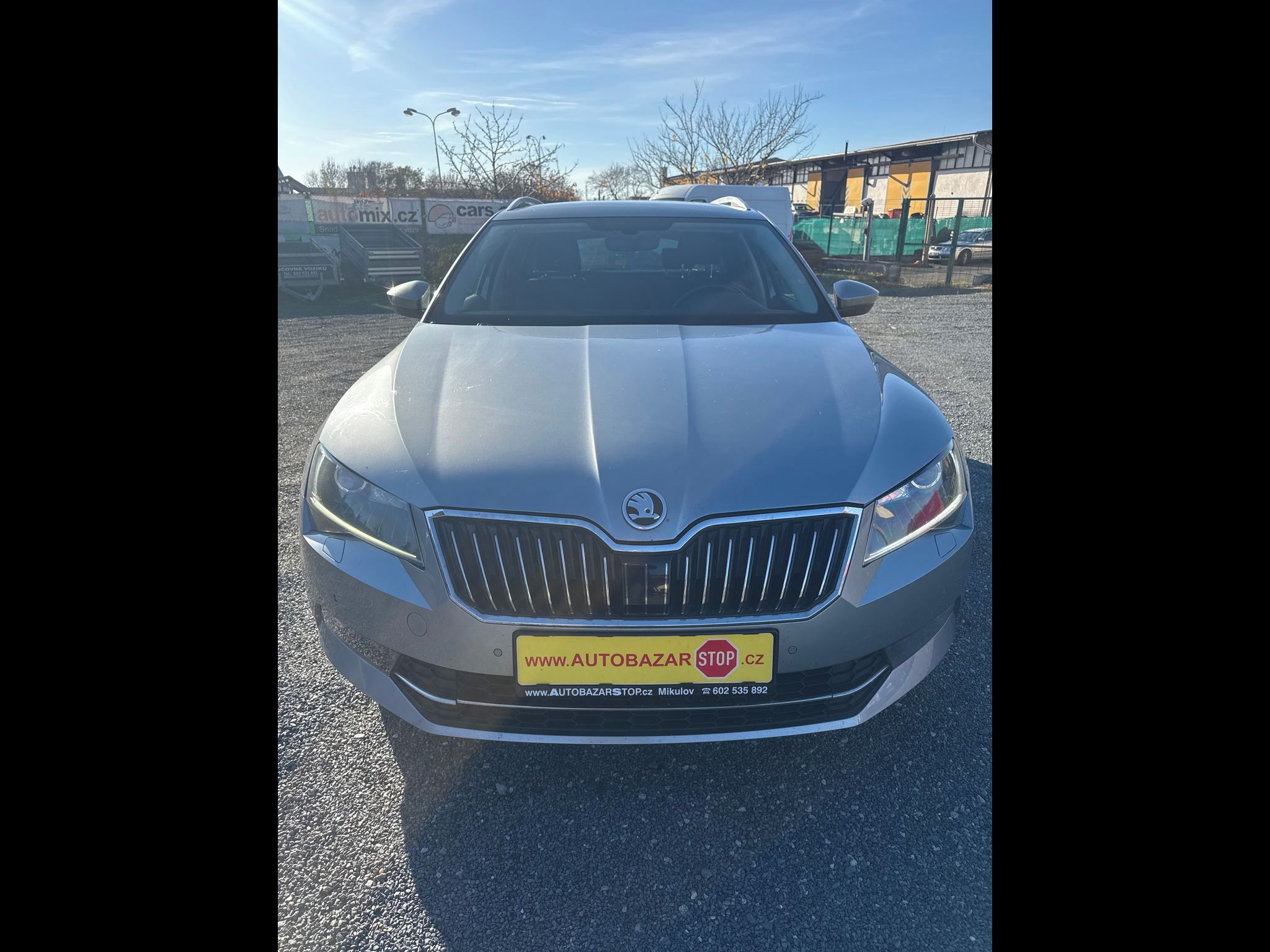 Škoda Superb, 2.0 TDI KOMBI 140 kW ELEGANCE - fotka 2