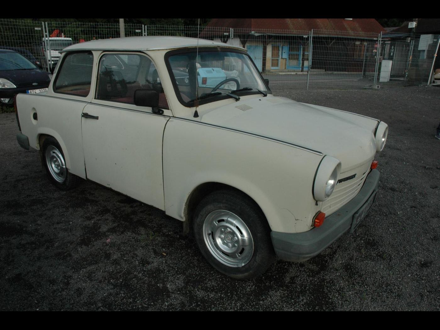 Trabant 601S, 1,1 řazení na podlaze veteran - fotka 6