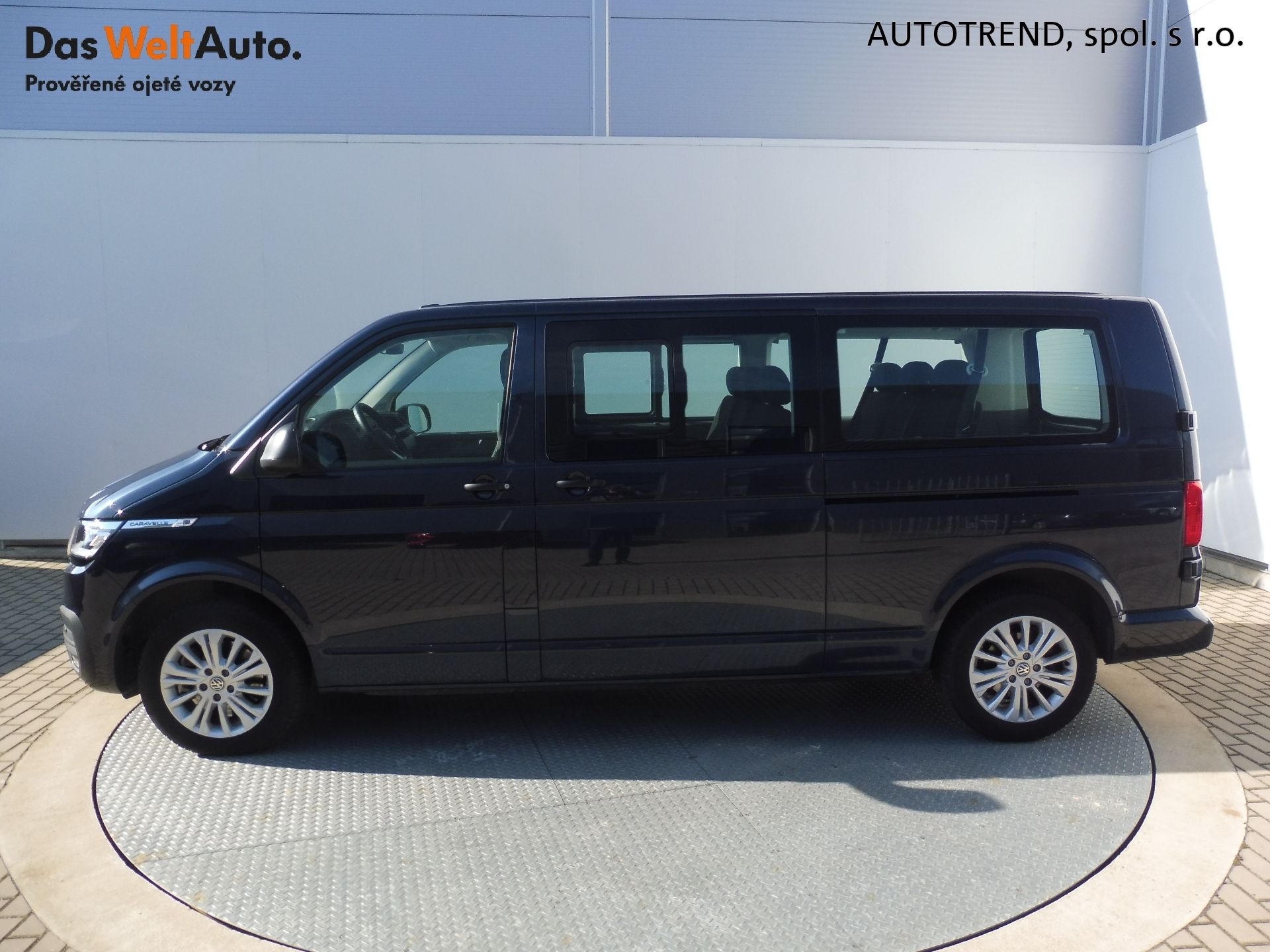 Volkswagen Caravelle, Trendline 2,0 TDI 150kW DSG 4M - fotka 3