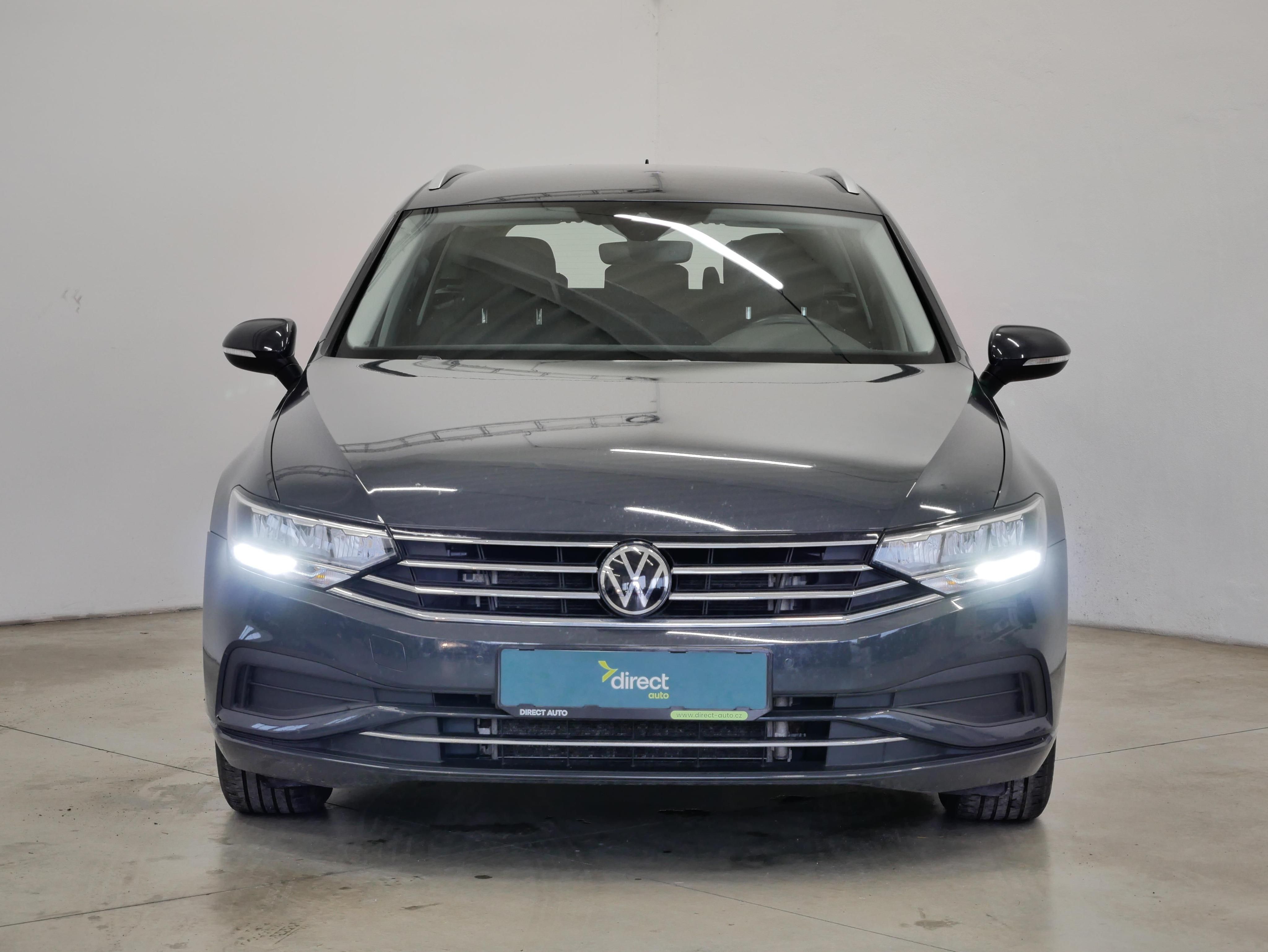 Volkswagen Passat, 2.0 TDI 110kW Business - fotka 4