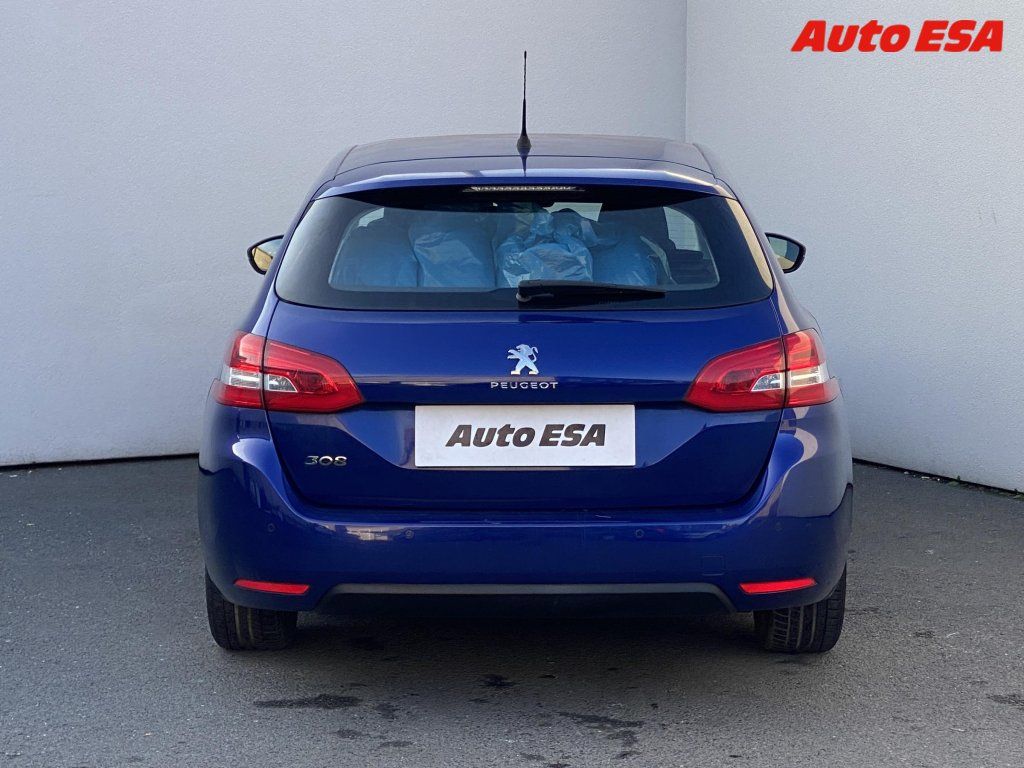 Peugeot 308, 1.2 PT,2.maj,ČR,Active - fotka 5