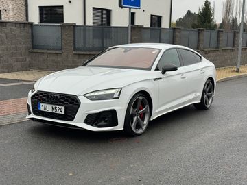 3.0 4x4 Laser Tažné Masáž DPH