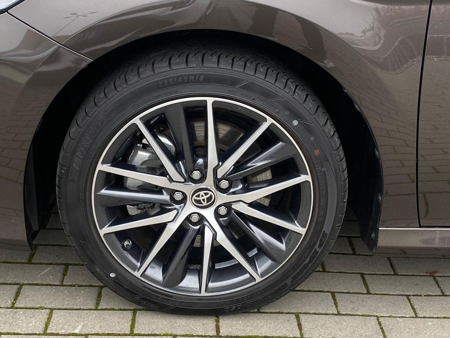 Toyota Camry, 2,5 Hybrid Executive - fotka 6
