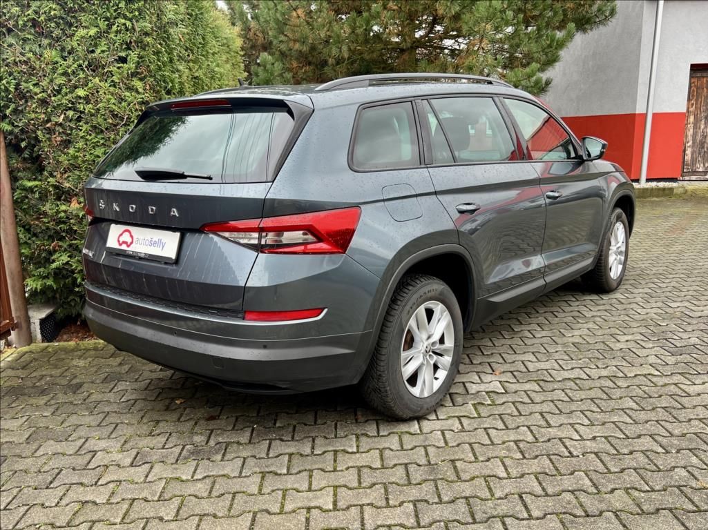 Škoda Kodiaq, 2,0 TDi DSG ACC LED 7-míst - fotka 5