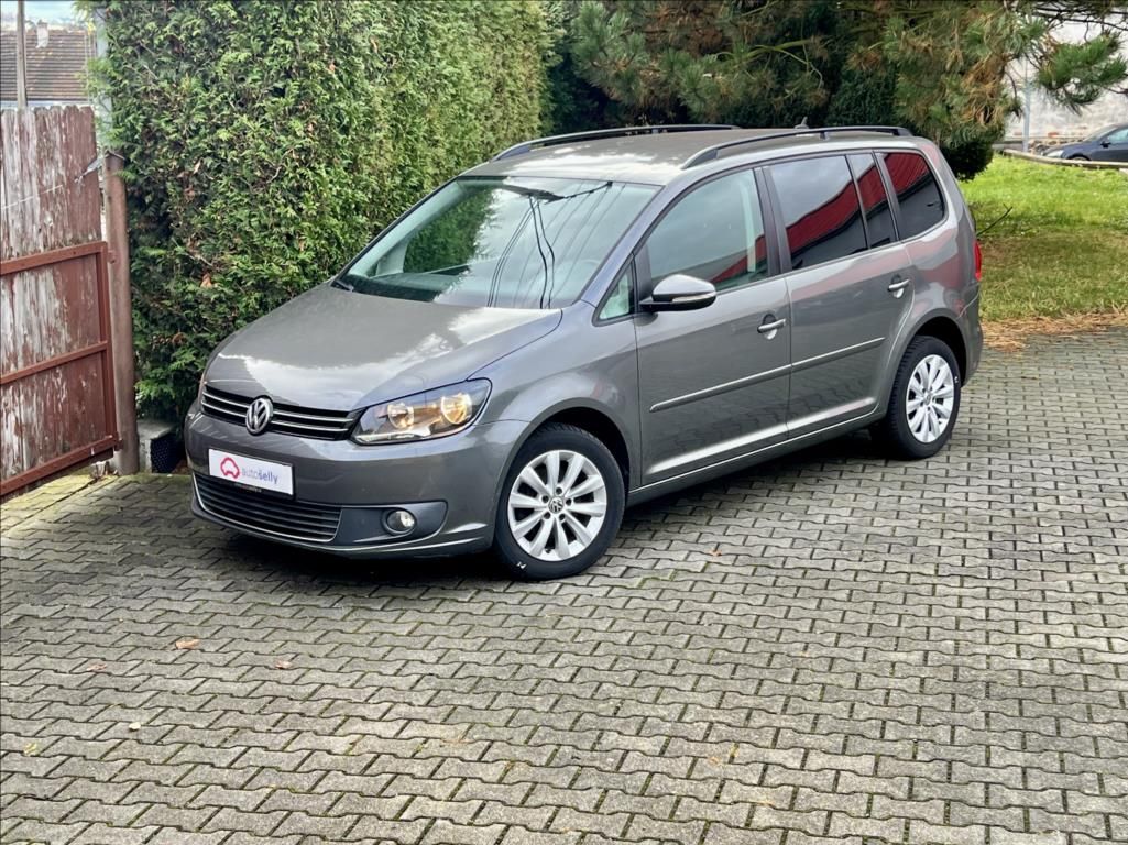 Volkswagen Touran, 1,6 TDi / KLIMA / 7MÍST / DSG
