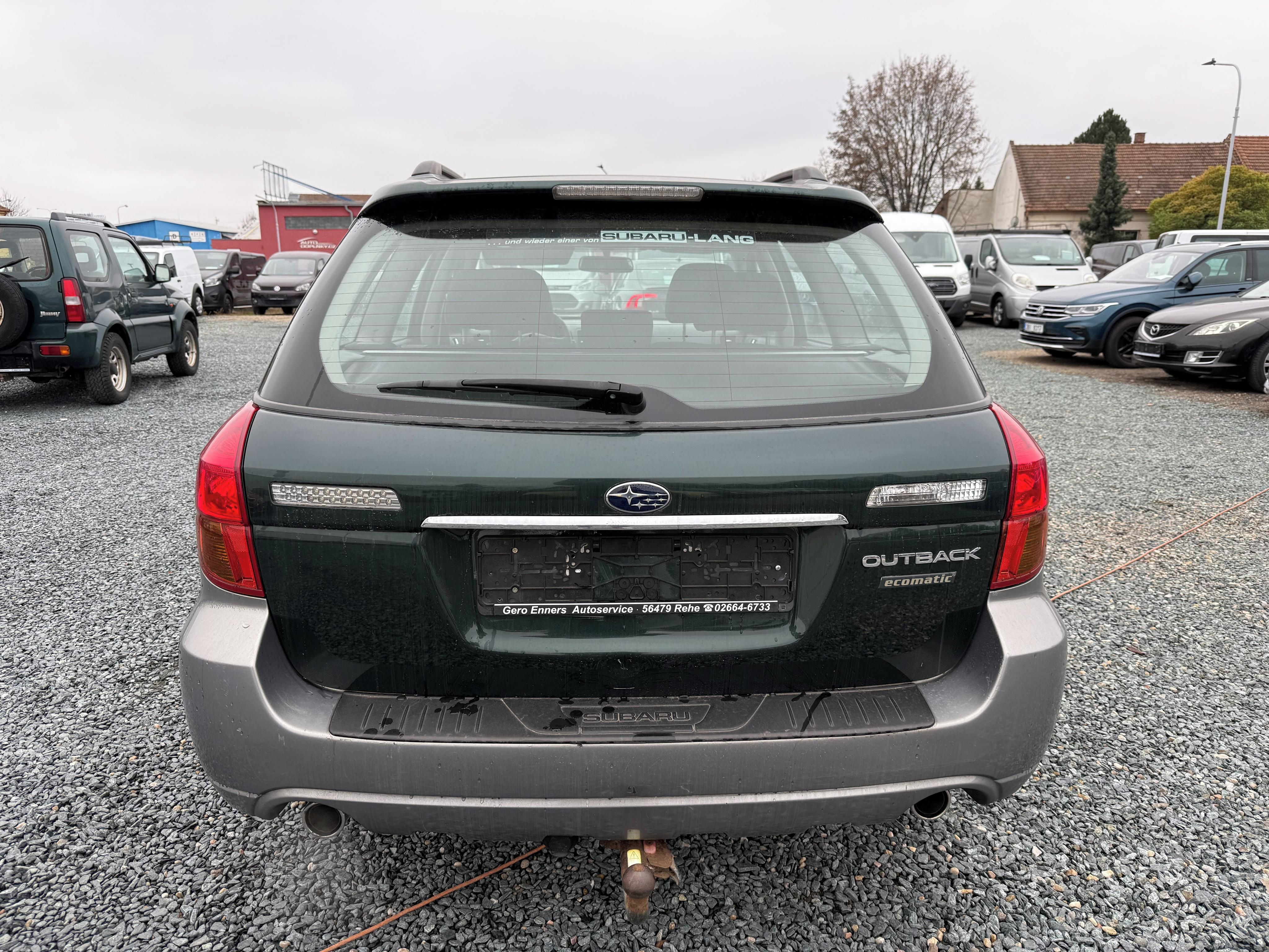 Subaru Outback, 2.5 i 121Kw 4x4 - fotka 4