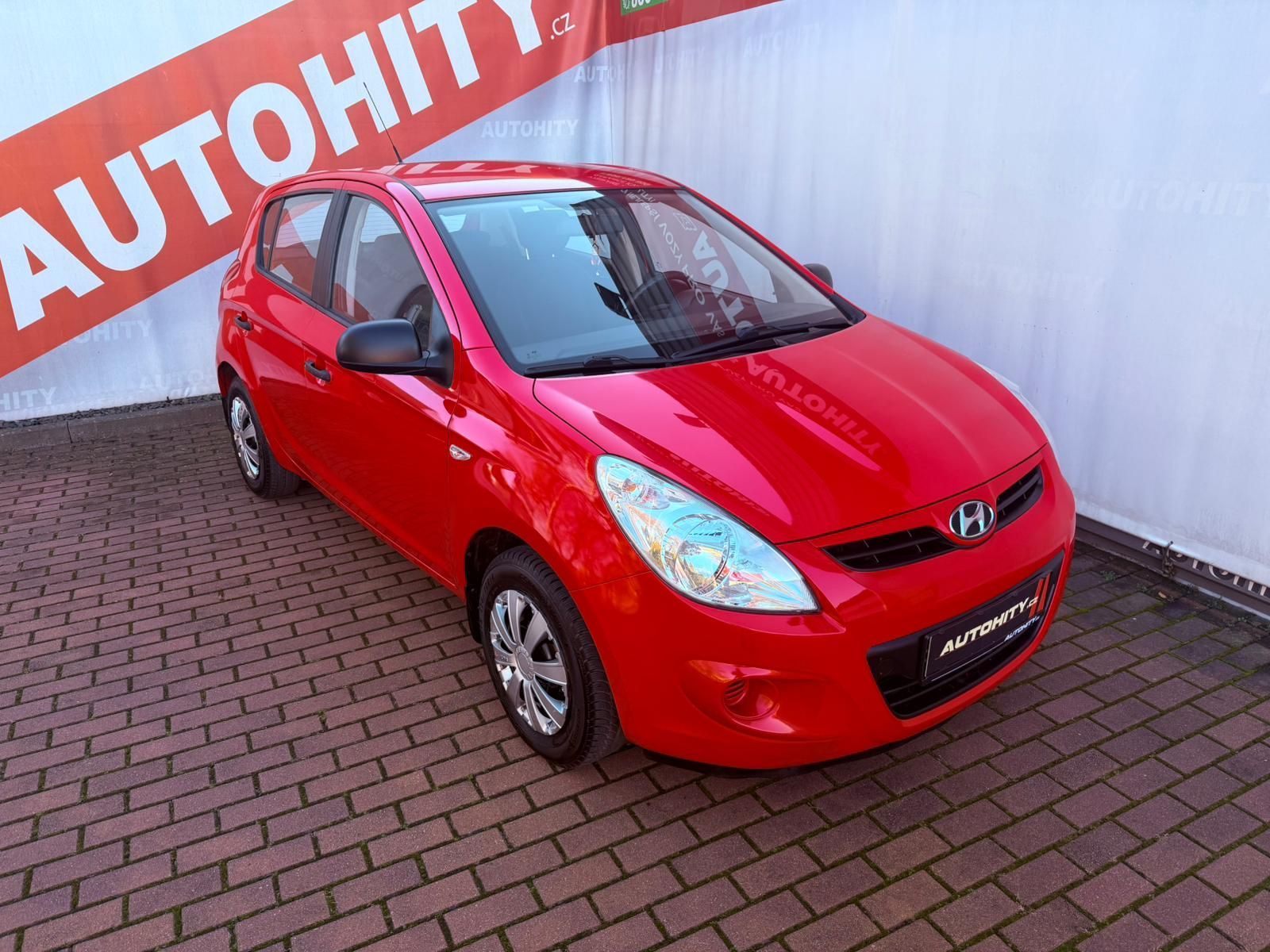 Hyundai i20, 1.2, ČR, 1.Maj, Klimatizace - fotka 3