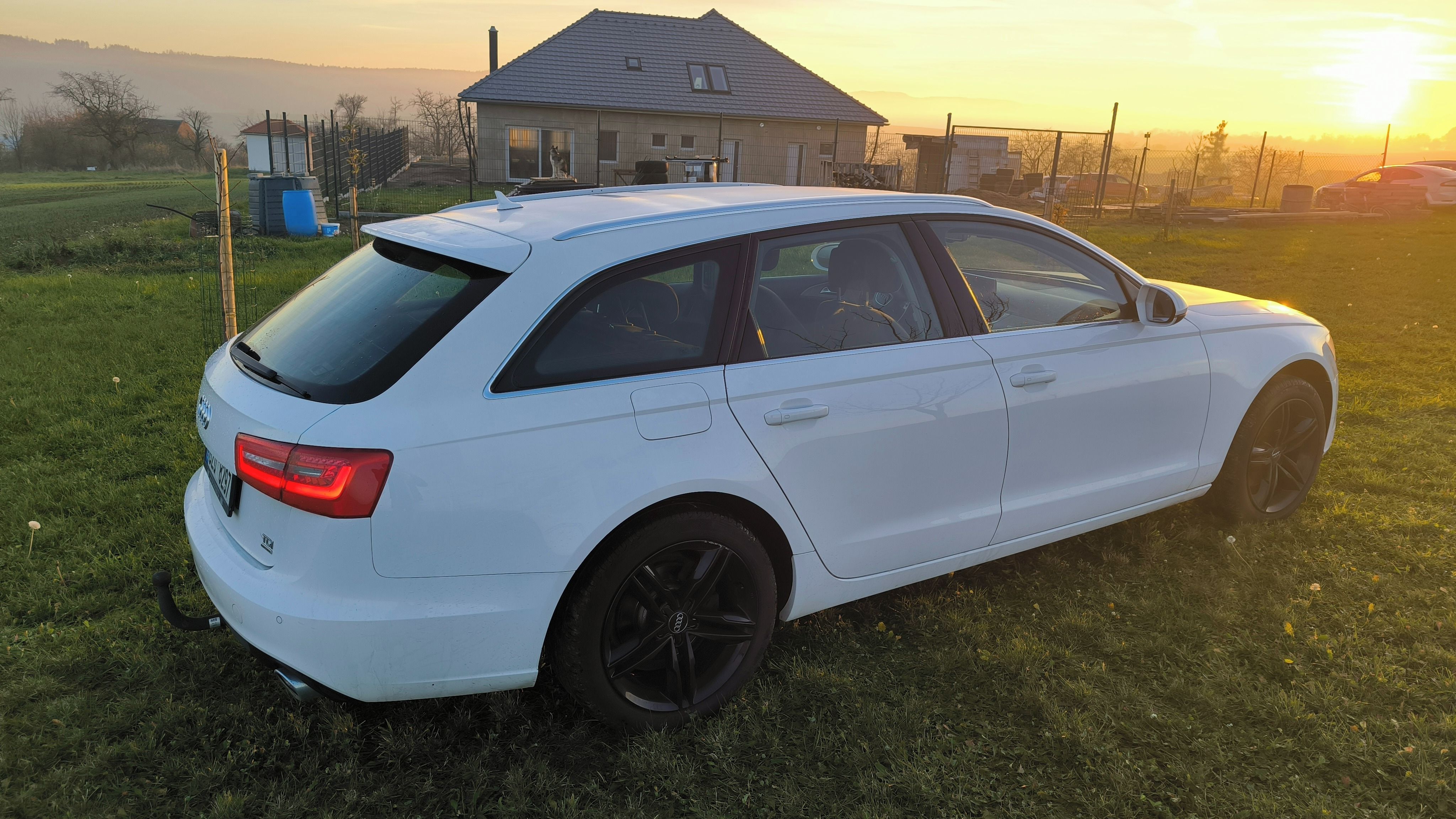 Audi A6 Avant, 3,0TDI 150kW QUATTRO  NOVÁ STK - fotka 6