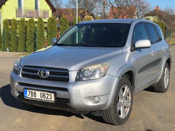 130 KW, 4X4, VELKÁ VÝBAVA!