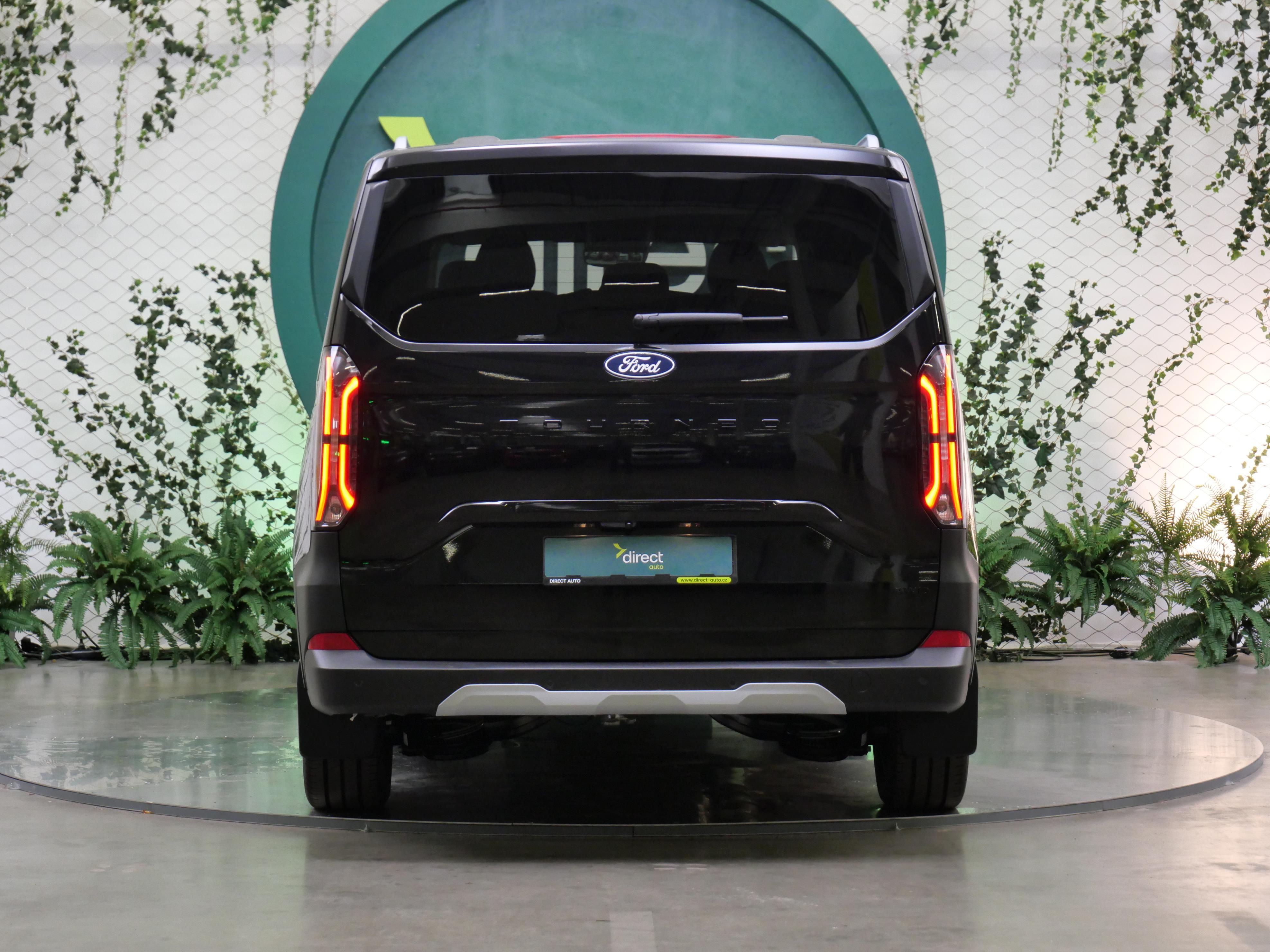 Ford Tourneo Custom, 2.0 EcoBlue 125 kW AWD L2 - fotka 6