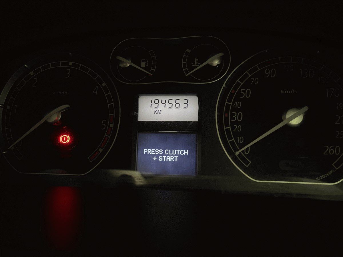 Renault Laguna, 2.0 dCi, 127kW, Initiale Paris - fotka 6