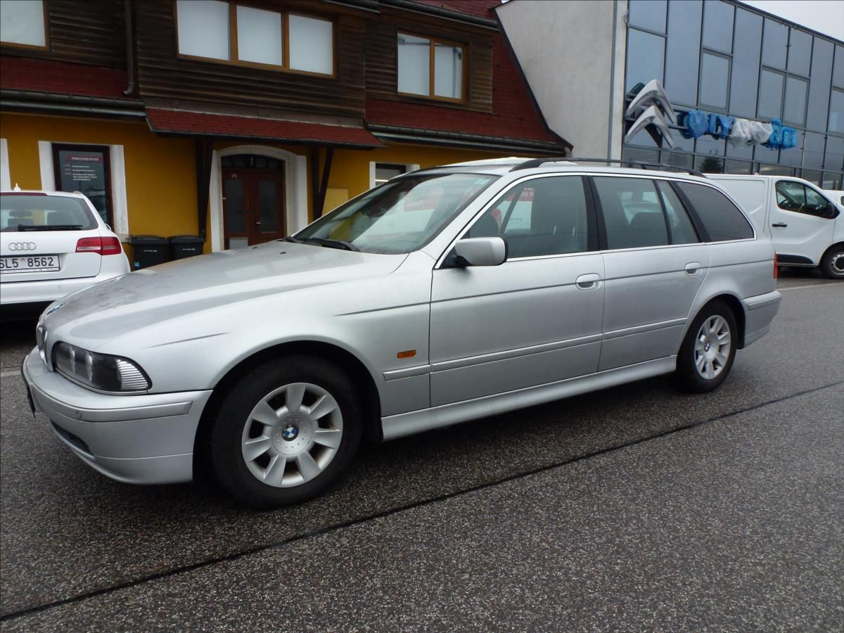 BMW Řada 5, 2,2 i  E39  520i TOURING,