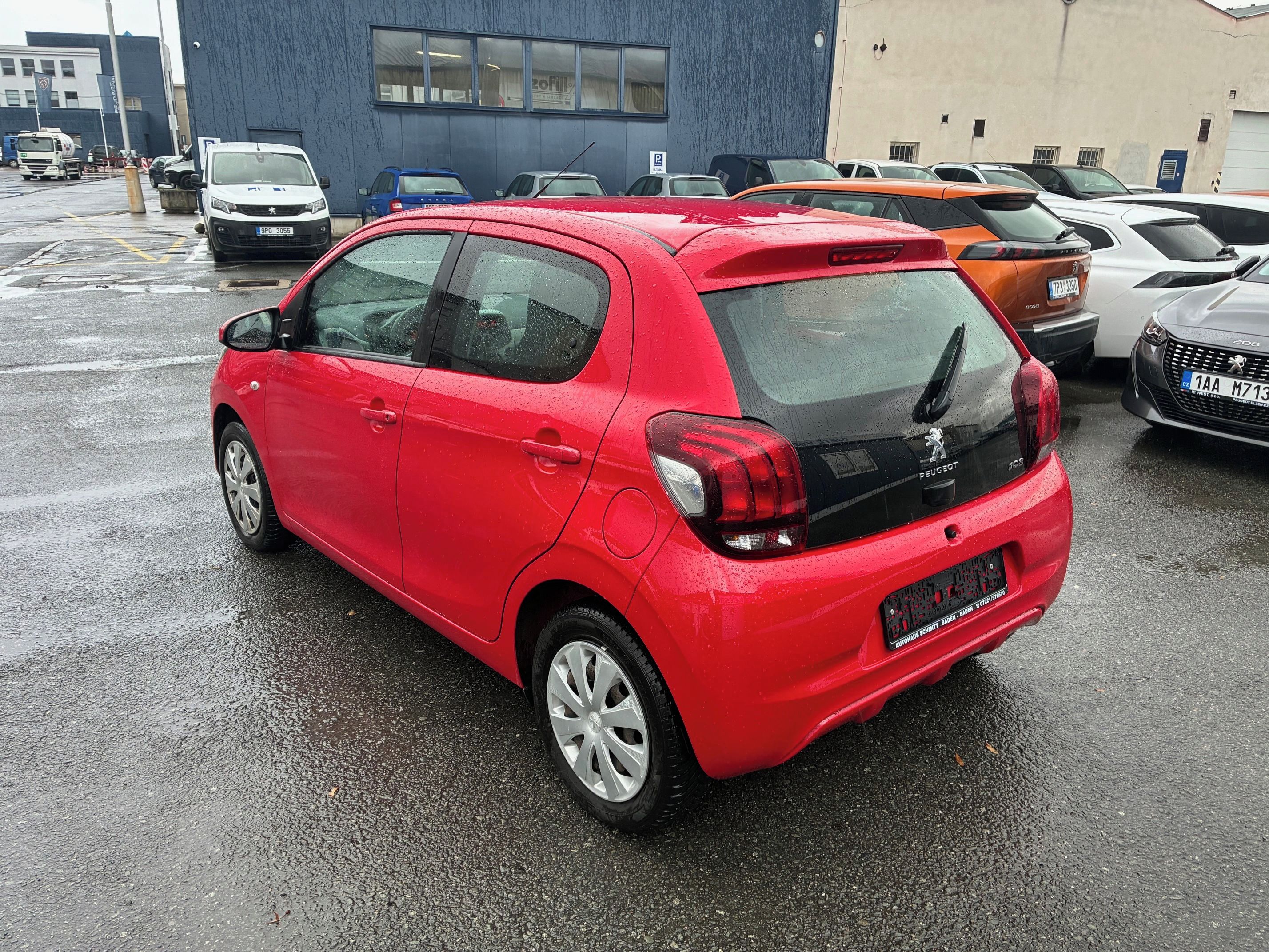 Peugeot 108, 1,0i  5 dv. po STK - fotka 4