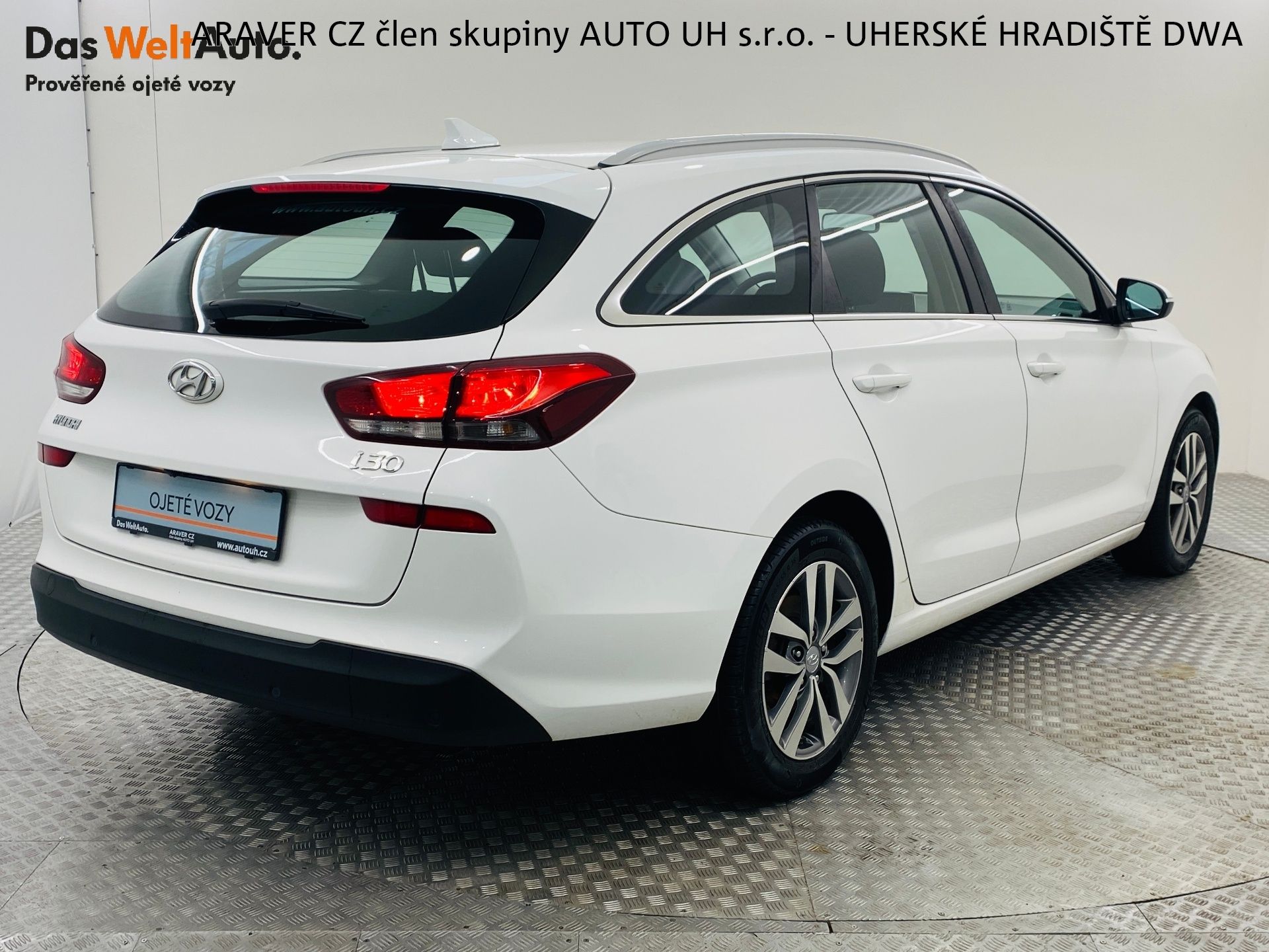 Hyundai i30, 1.6 CRDi 81kW Style - fotka 2