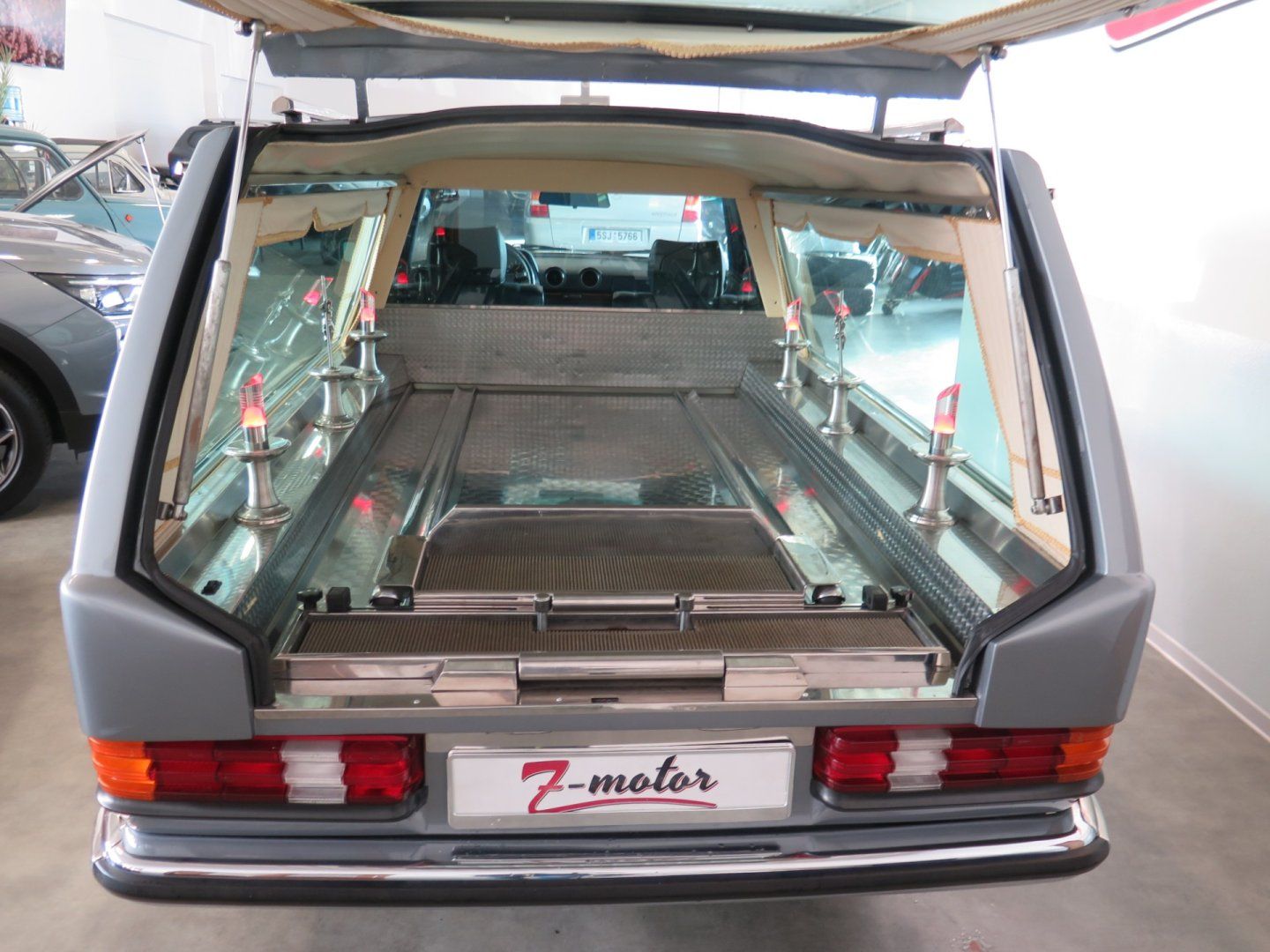 Mercedes-Benz 123, 3.0D pohřební vůz, TOP STAV!!! - fotka 3
