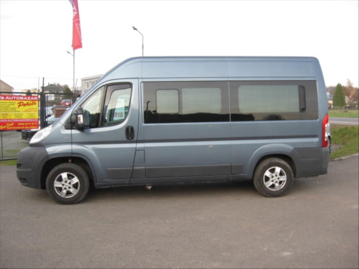 Fiat Ducato, 2,3 8 Míst + Spaní - fotka 3